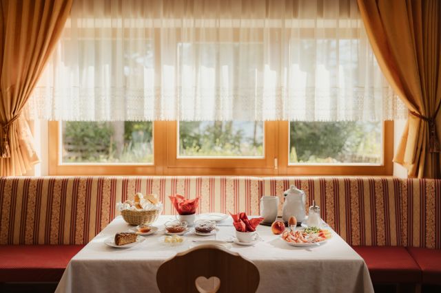 Traditional Breakfast in Alta Badia Image: Traditional Breakfast in Alta Badia